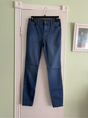 Fashion Nova Skinny Jeans in Blue Wash